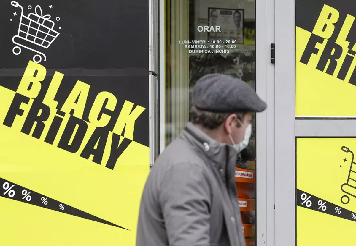 Cum să nu iei „țeapă” cu ofertele de BlackFriday