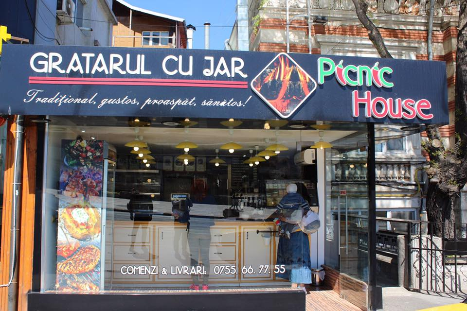 Picnicul pentru acasă. Hai la un grătar cu jar delicios!