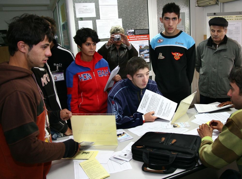 Ceva mai multe şanse de ANGAJARE. În ce domenii pot lucra gălăţenii