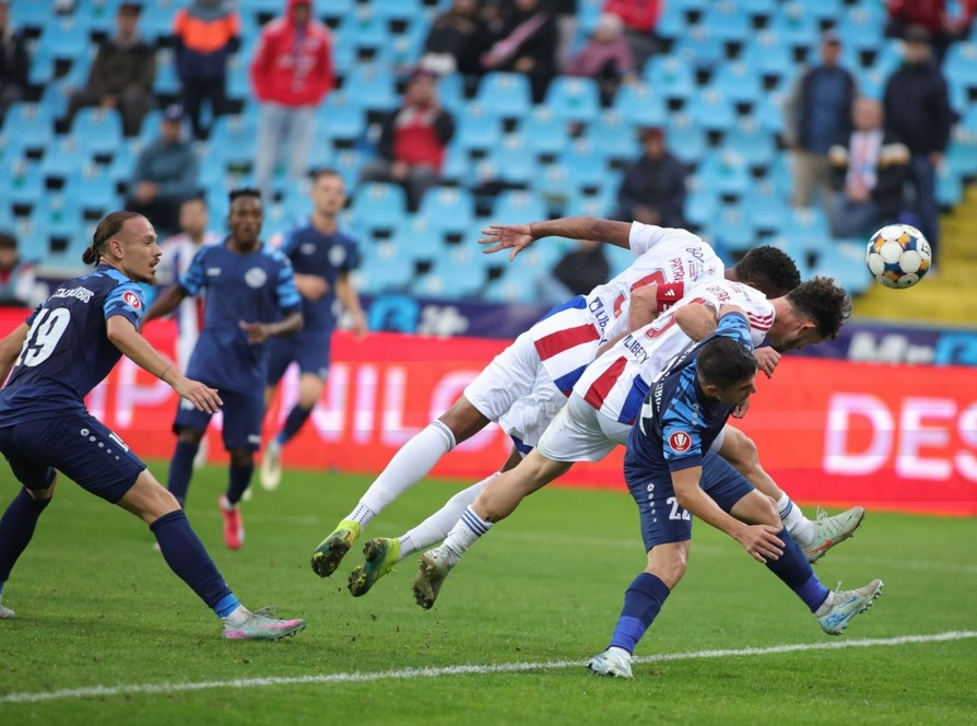 Victorie la scor pentru play-off: Oțelul - Metaloglobus 4-0