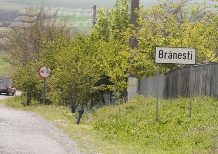 Puşti accidentat de un şofer italian sexagenar