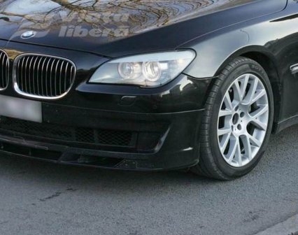 Cinci răniţi dintr-o depăşire