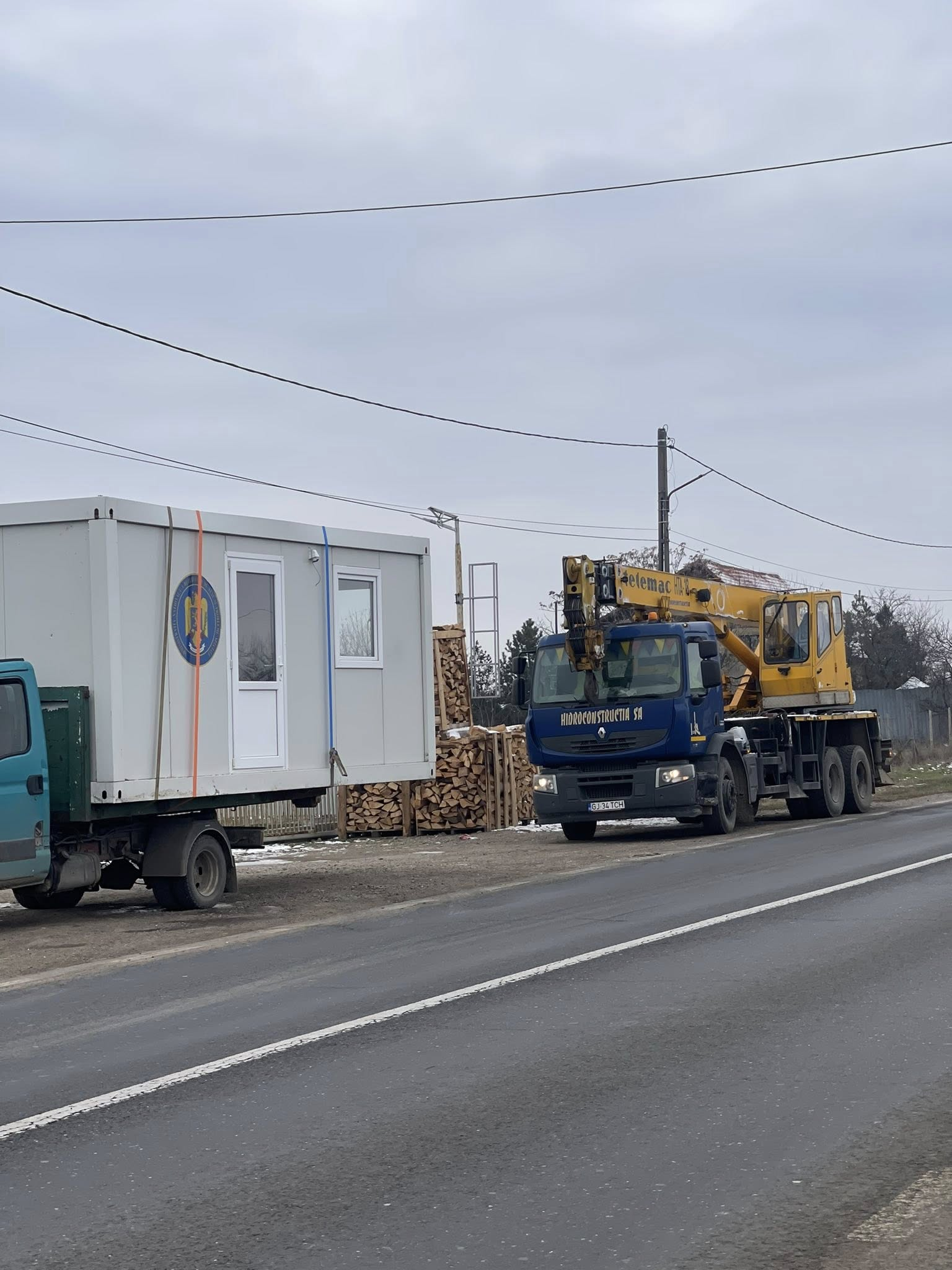 Speranță printre ruine pentru o familie din Braniștea