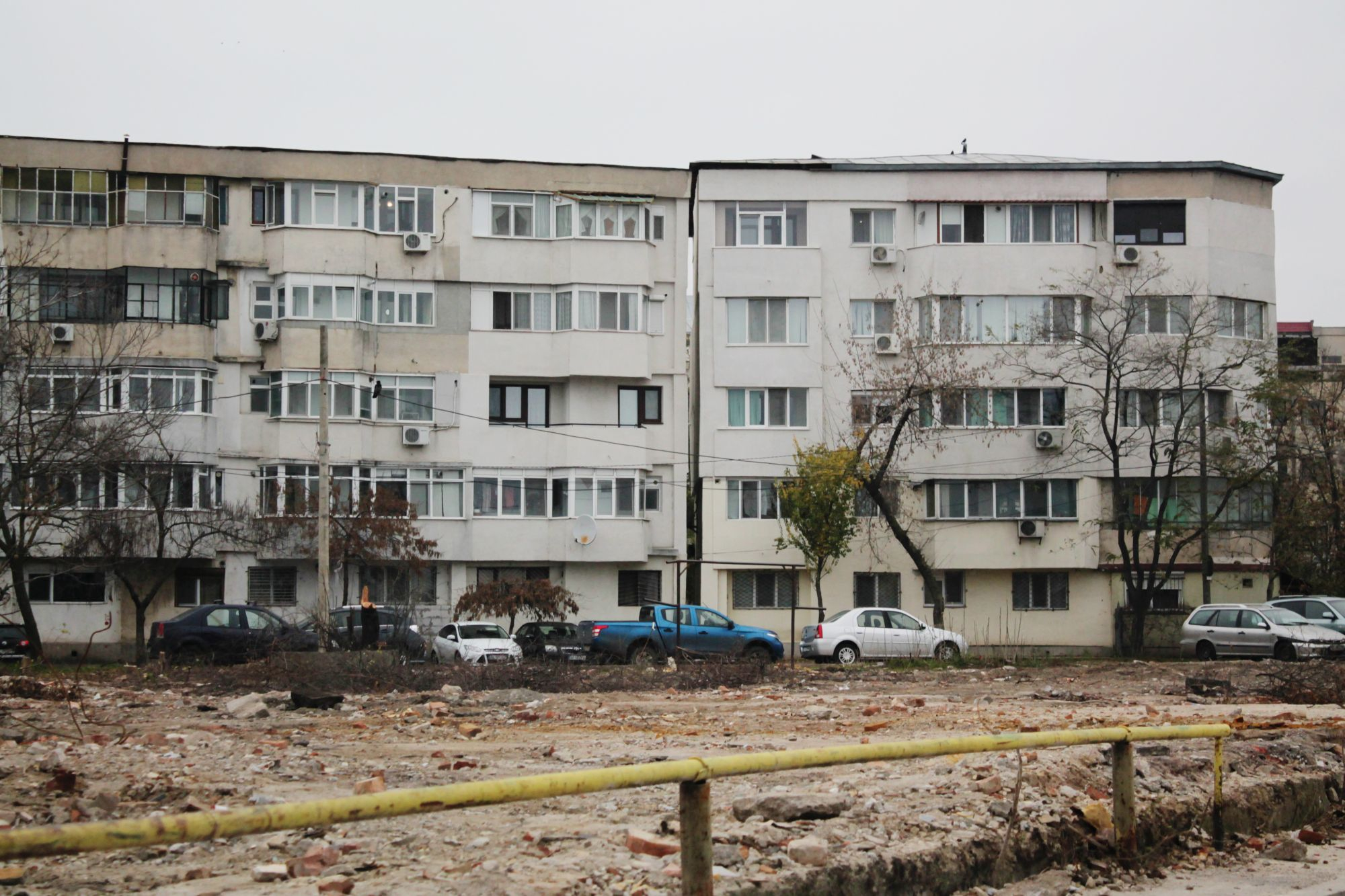 REPORTAJ | Zona Port, bogată în istorie, uitată de autorităţi