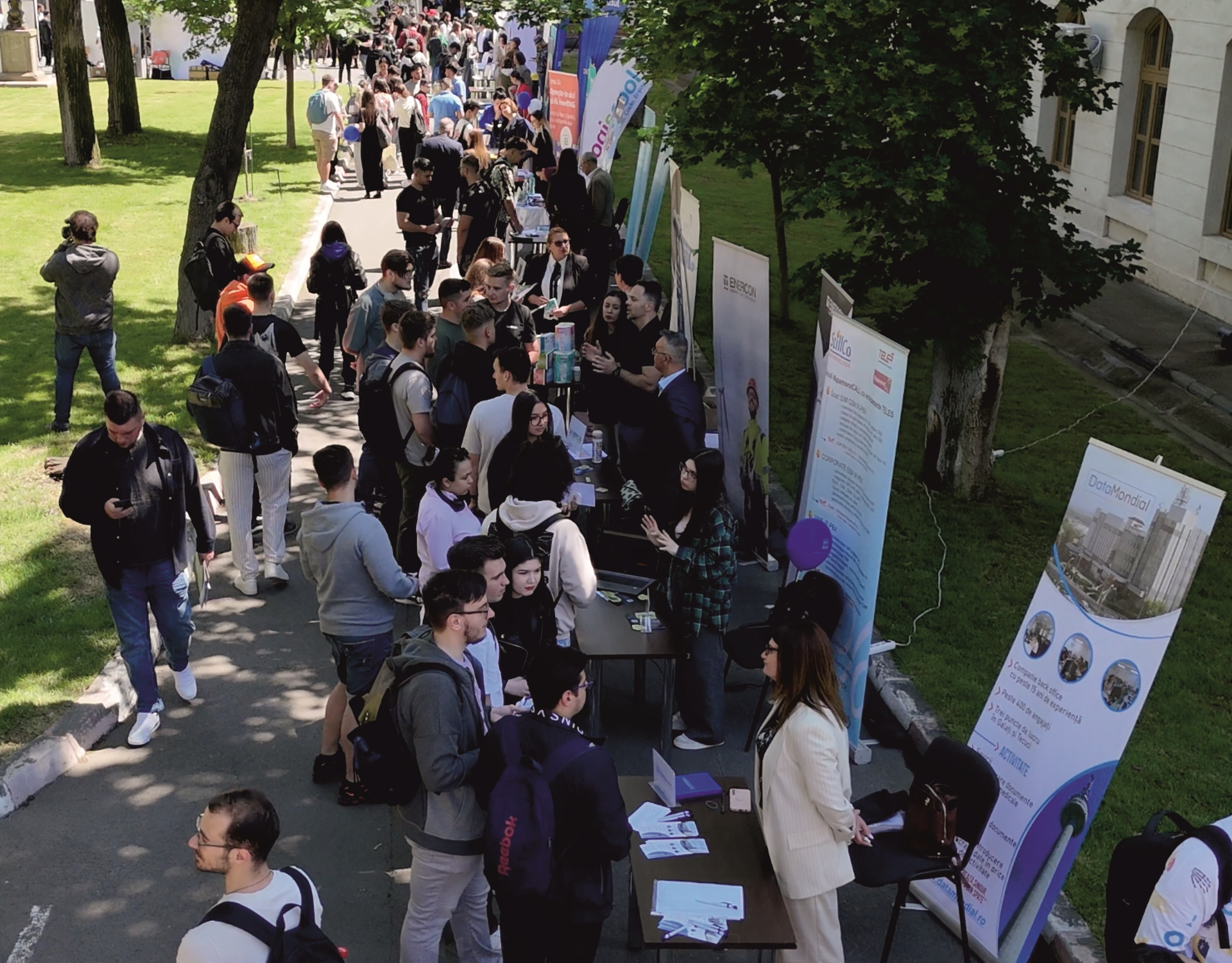 Târg de voluntariat în Campusul Ştiinţei