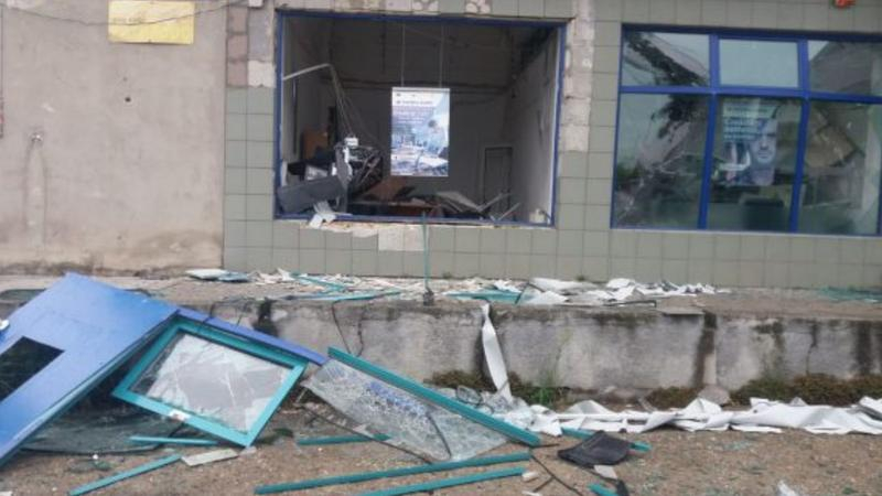 Au aruncat în aer un bancomat gol