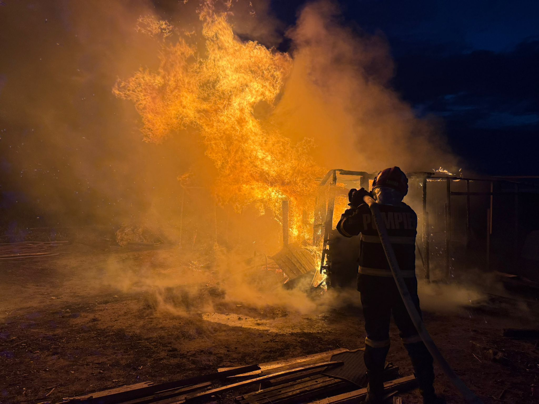 Bărbat, victimă a unui incendiu în bucătărie