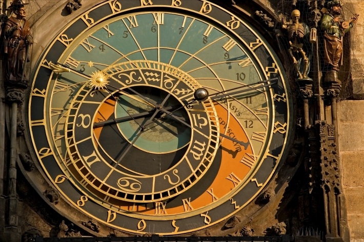 LIPSA TIMPULUI, o problemă foarte comună. De ce oamenii simt că sunt mereu ocupaţi