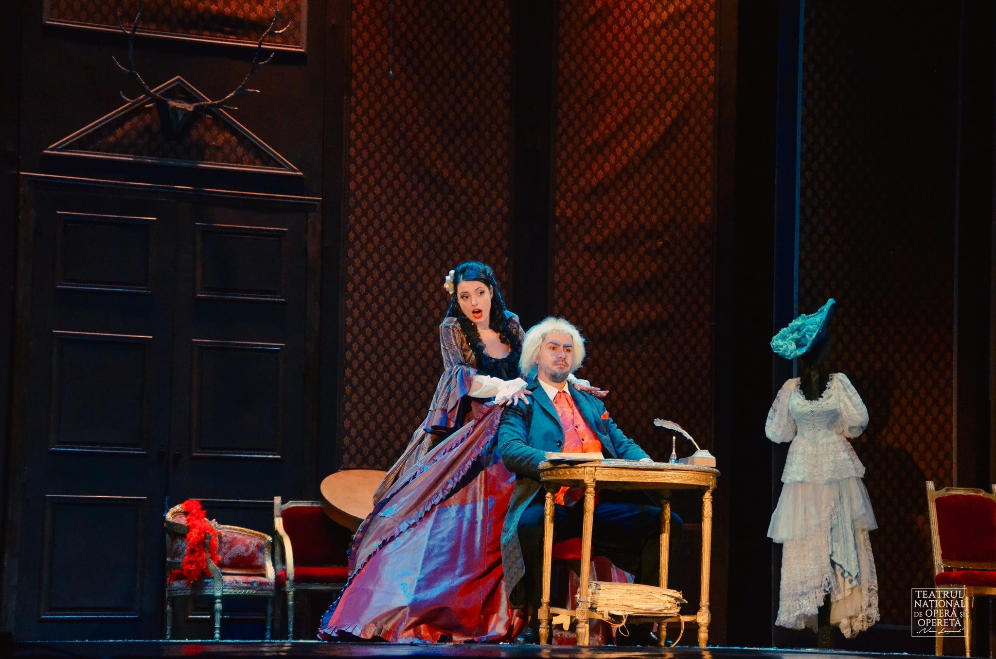 „Don Pasquale” readuce fascinaţia muzicii clasice la „Leonard”