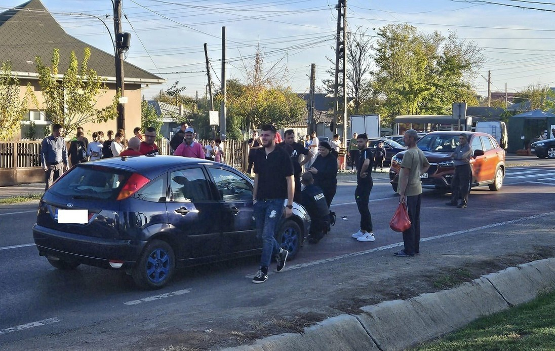 Pieton lovit violent pe trecere, la Tulucești