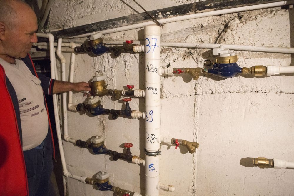 Proceduri simplificate şi taxe mai mici pentru BRANŞARE INDIVIDUALĂ. Deocamdată, doar solicitări către Apă Canal