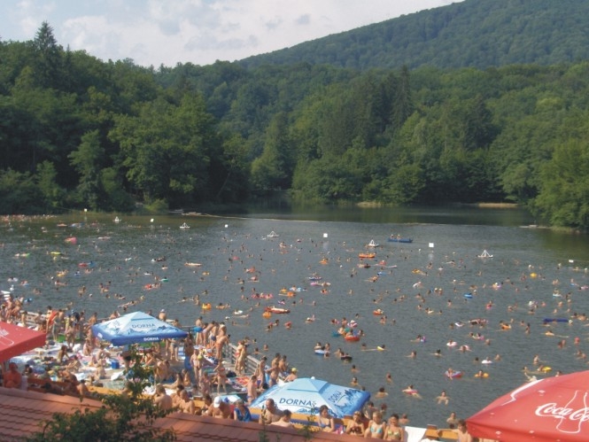 Sovata, Amara, Băile-Herculane, Băile Felix, Covasna vor avea statut de staţiune baneoclimatică