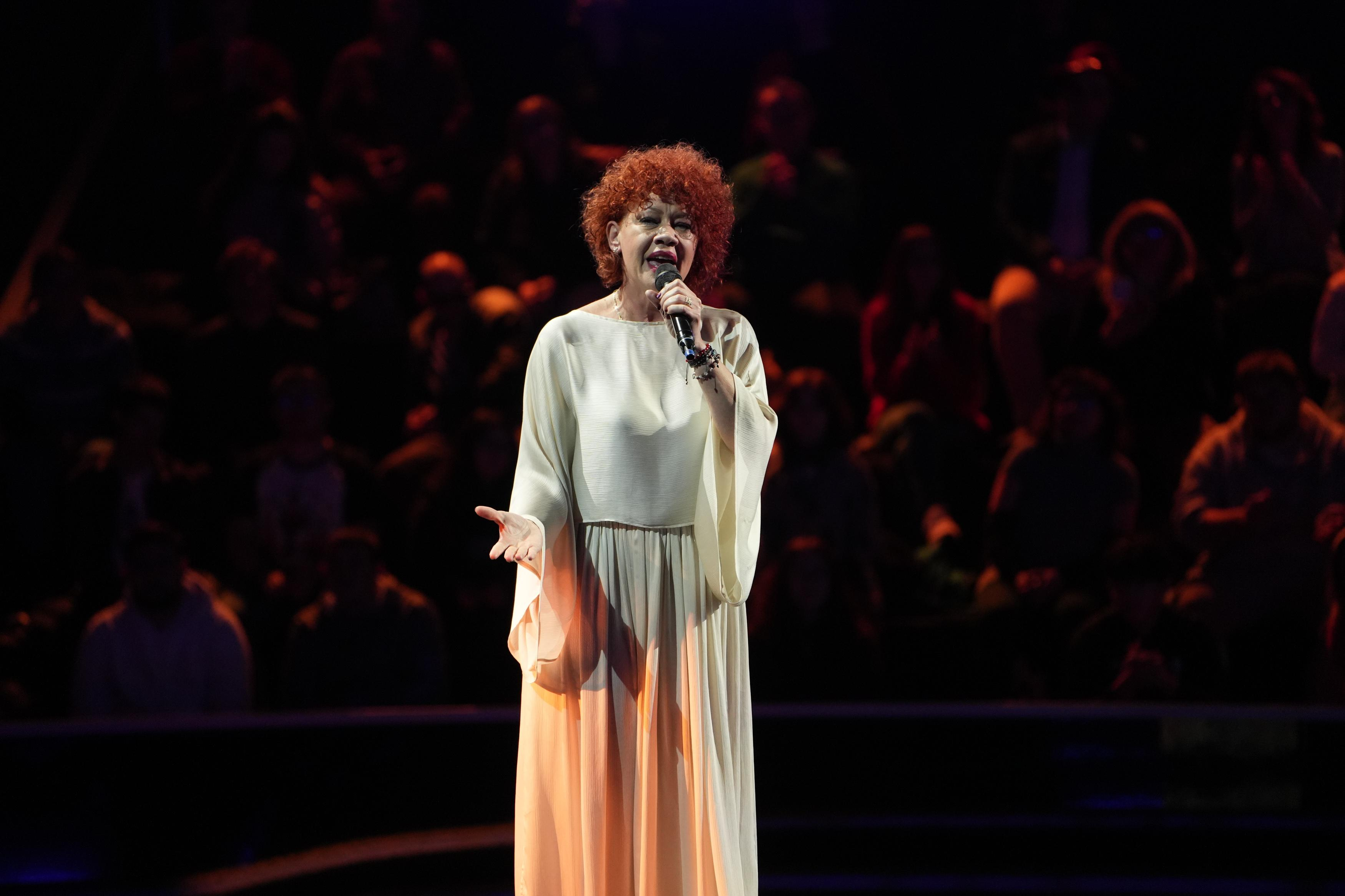 Fostă solistă a Teatrului „Nae Leonard”, voce şi emoţie la „X Factor” (VIDEO)