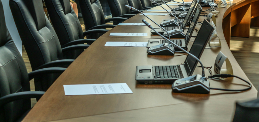 Ce nu se poate vinde se concesionează pe 49 de ani