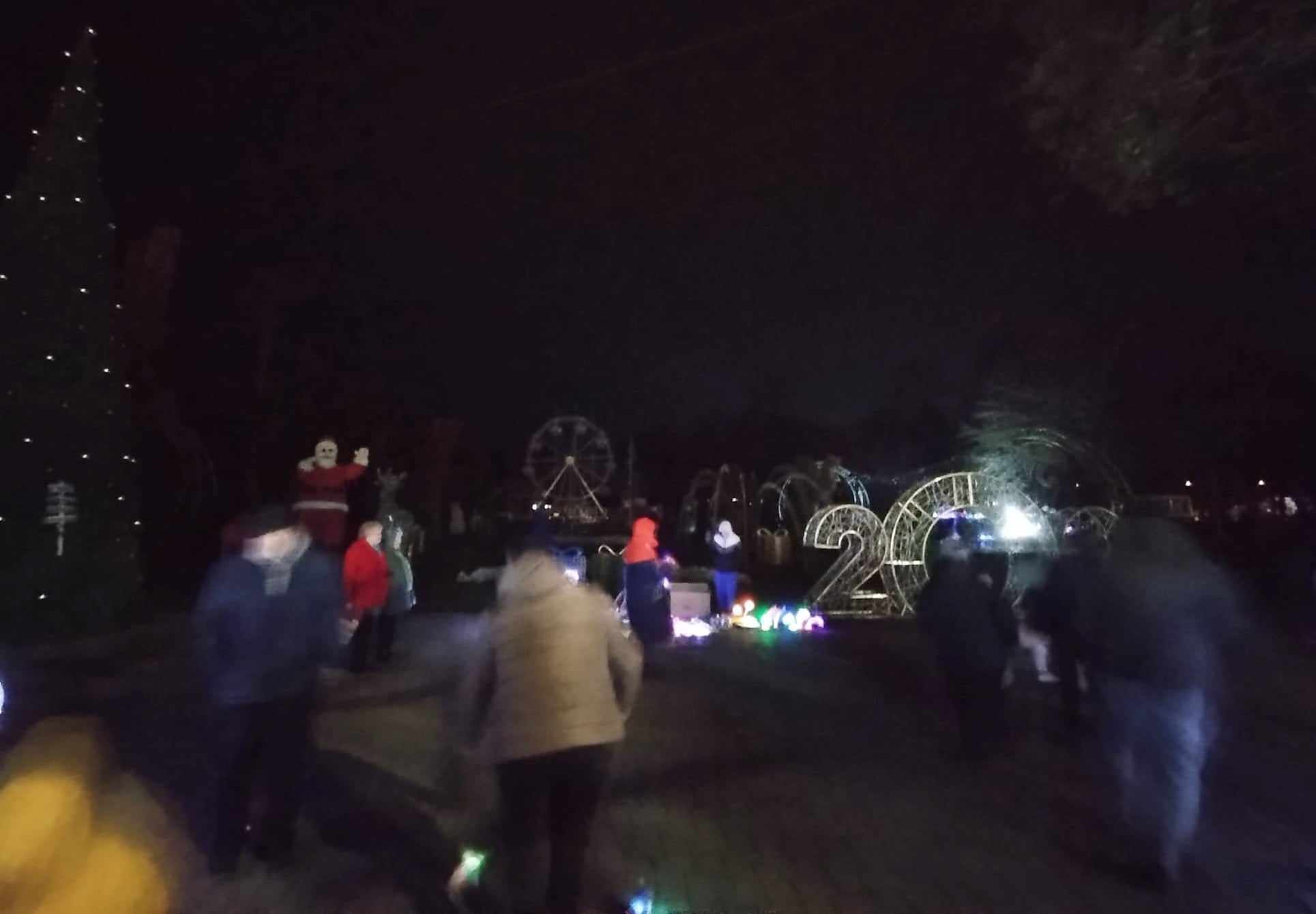 UPDATE. Feeria de iarnă din Grădina Publică, în beznă