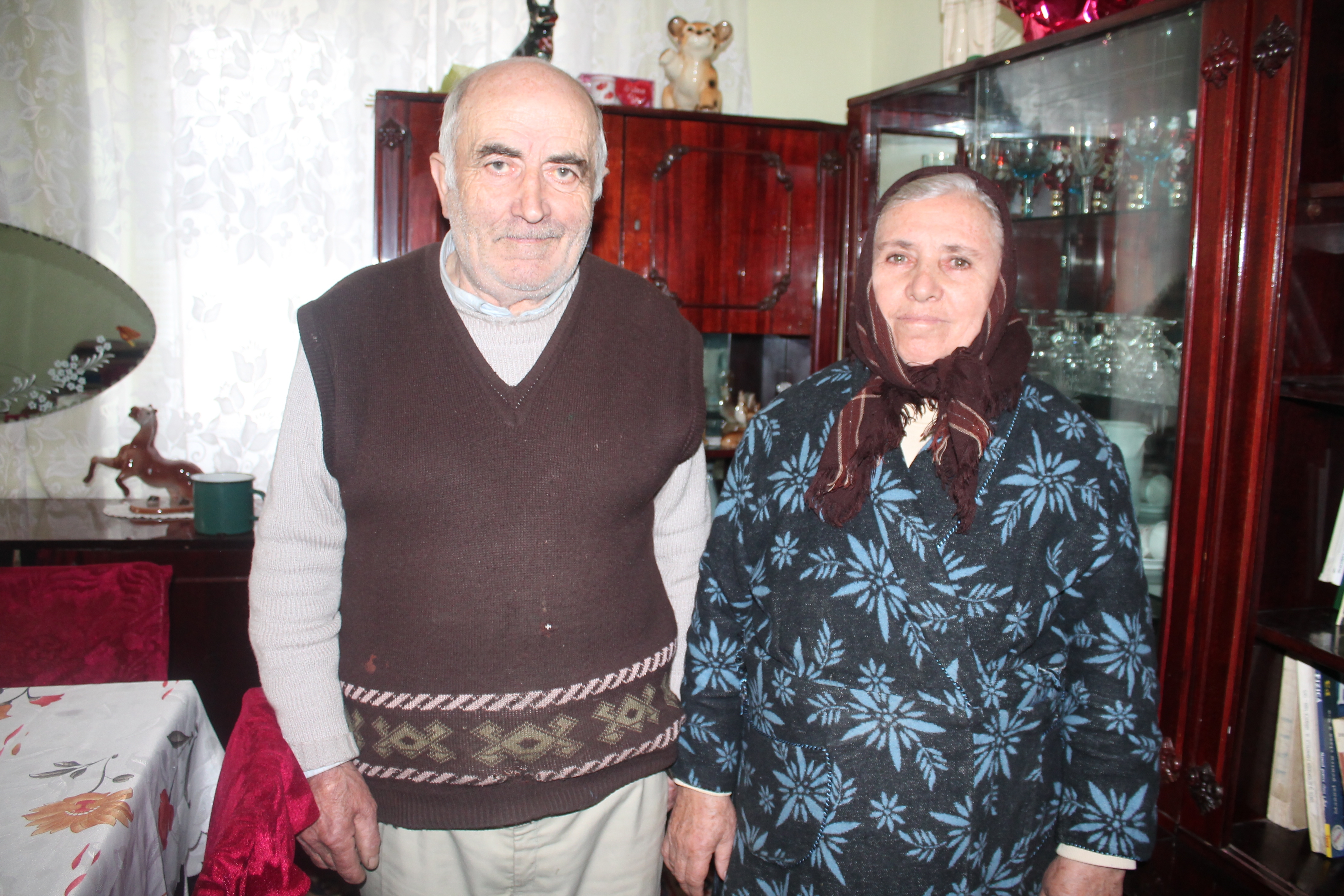 CUPLURILE DE AUR ale Galaţiului/ Soţii Burlibaşa, fericiţi şi împliniţi după jumătate de secol