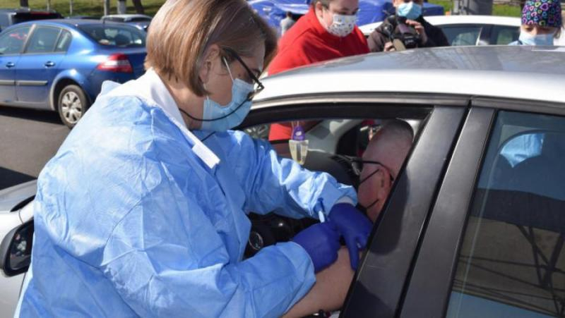 COVID-19. Sub 400 de gălăţeni au primit prima doză de vaccin
