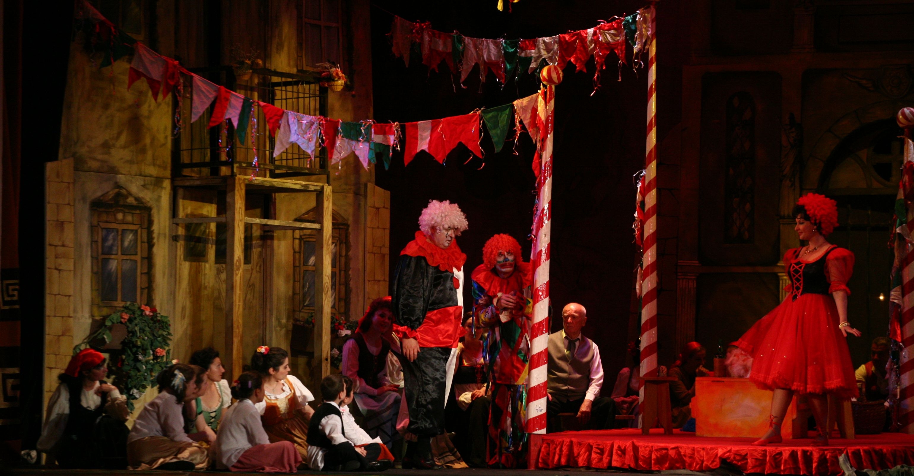 "Cavalleria rusticană" şi "Paiaţe", cu invitaţi de marcă, la Teatrul Muzical