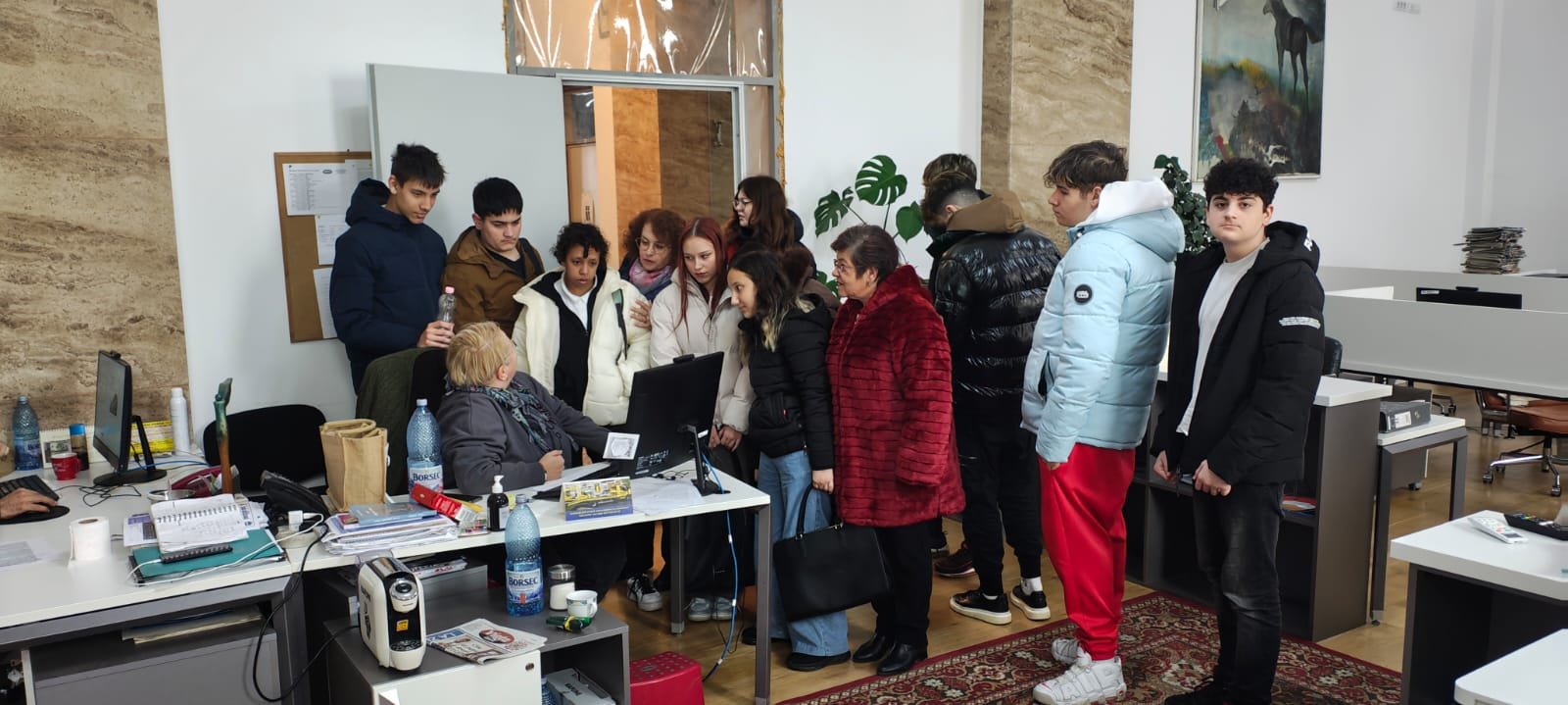 Elevi ai Liceului de Marină, în vizită la „Viaţa liberă”