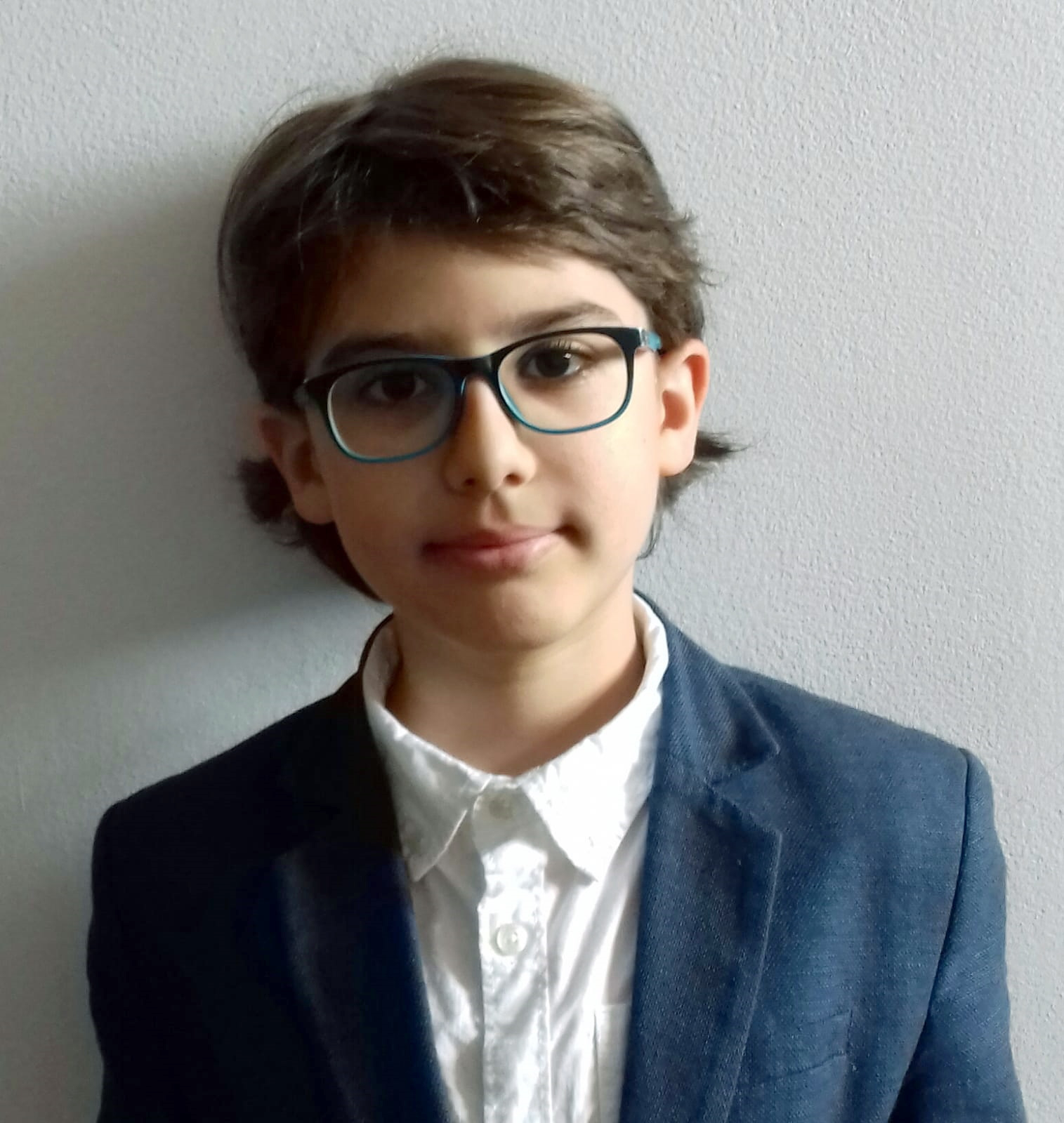 Elevul-minune de clasa a IV-a, mai bun la matematică decât colegii mai mari