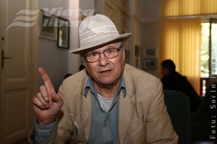 „La fiecare 1 ale lunii sunt deţinut politic, pe 30 nu mai sunt!”