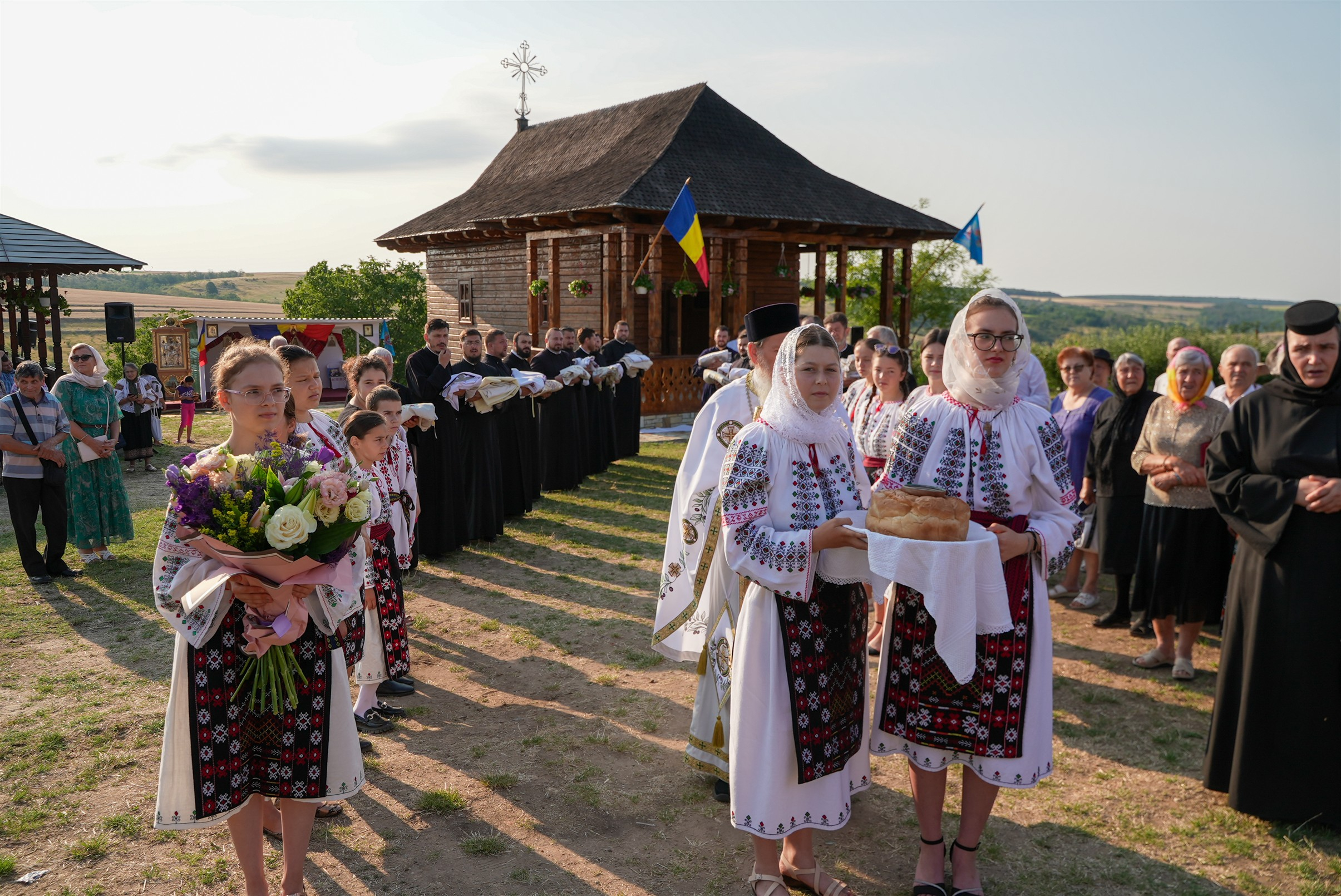 Sfântul Rafail de la Agapia Veche s-a întors acasă
