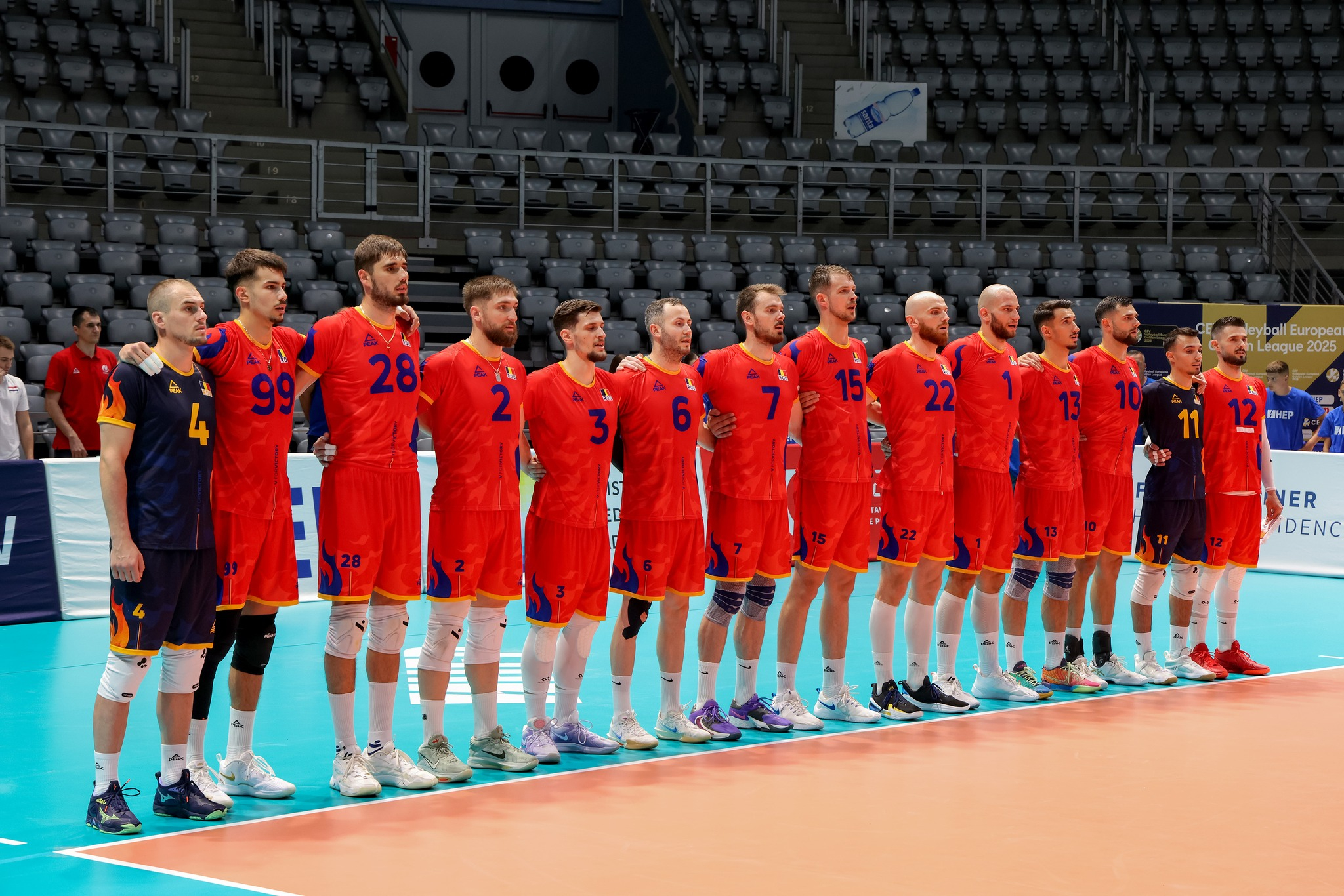 După două turnee - maximum de victorii pentru „tricolori”