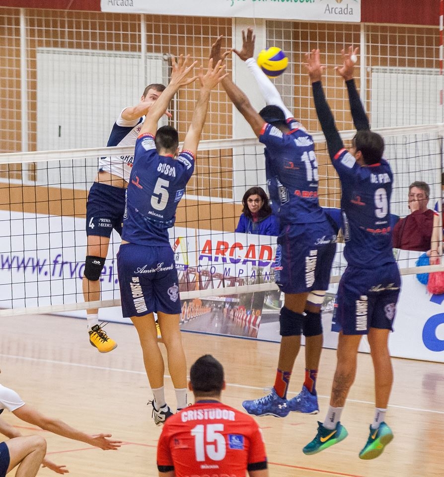 Voleibaliştii de la Arcada au reintrat în zona de play-off