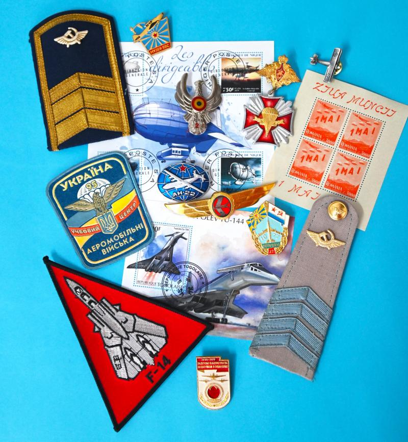 Expoziţie de obiecte şi suveniruri din Aviaţie