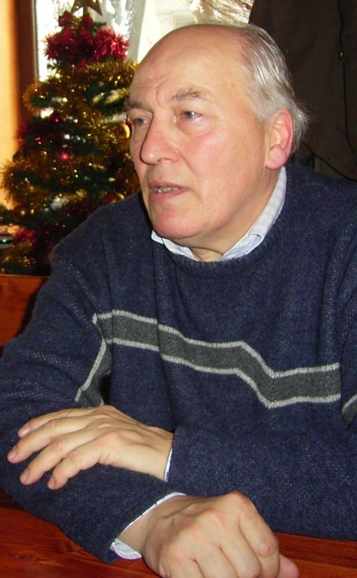 Târgul internaţional „Gaudeamus”/ Gălăţeni PLIMBAŢI, printr-o carte, la PARIS