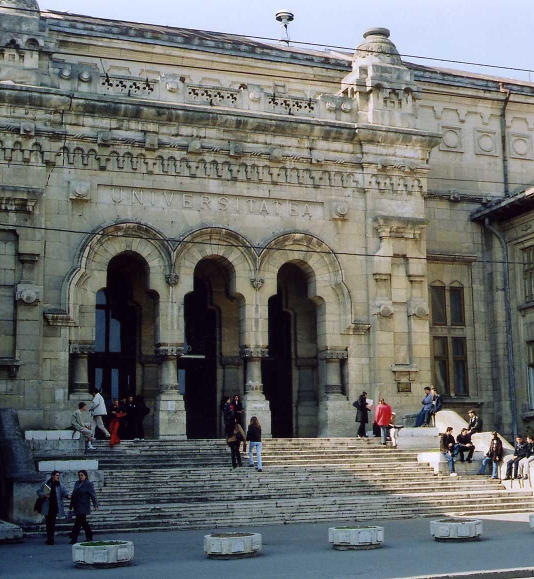 Studenţii de la Universitatea "Dunărea de Jos" sunt nemulţumiţi că ÎNTÂRZIE BURSELE