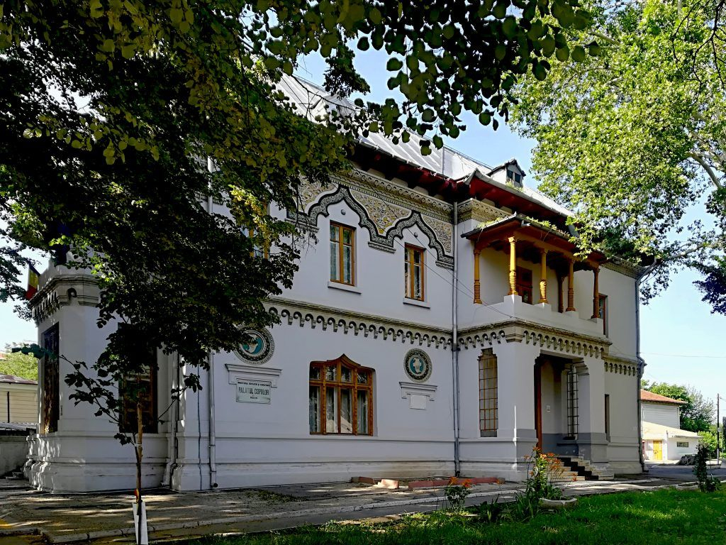 Ministrul Educației vrea să transfere cluburile școlare și palatele copiilor la autoritățile locale