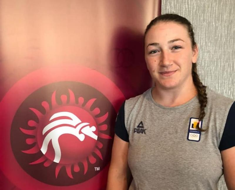 O gălățeancă, la "Mondialul" de lupte pe plajă