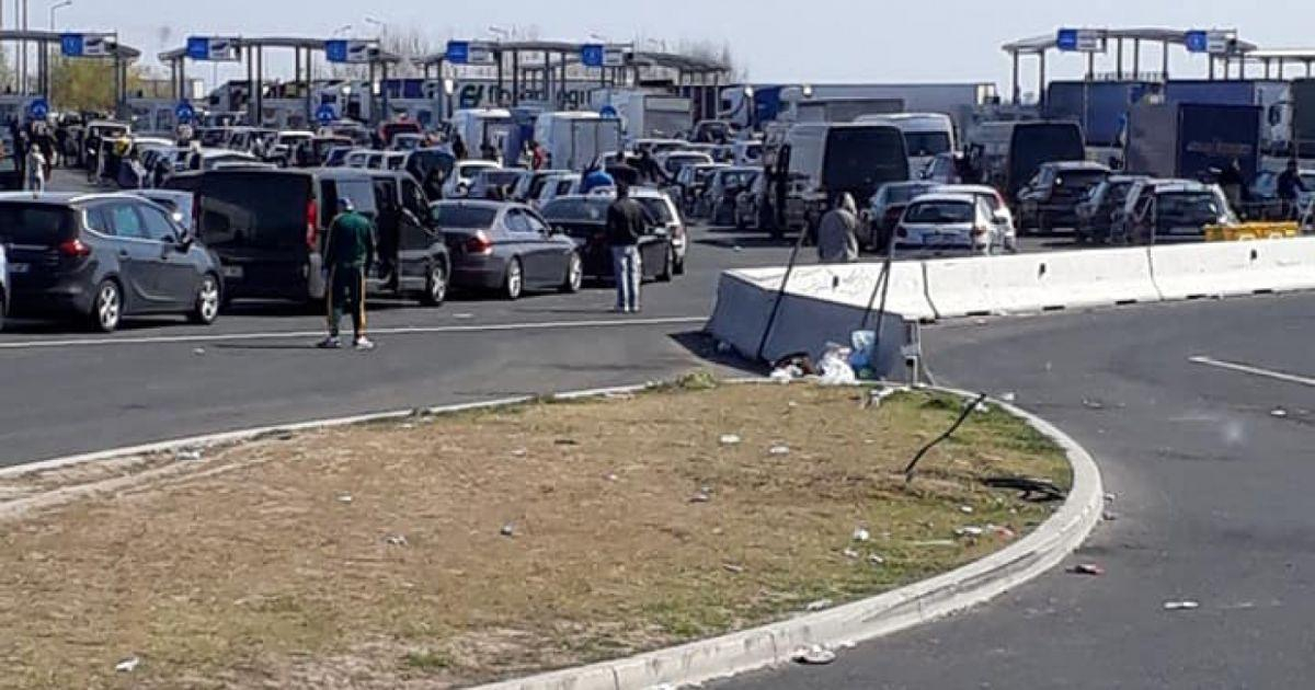 20.000 de persoane au intrat în ţară