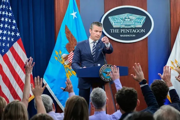 Presa americană respinge noile reguli impuse de Pentagon
