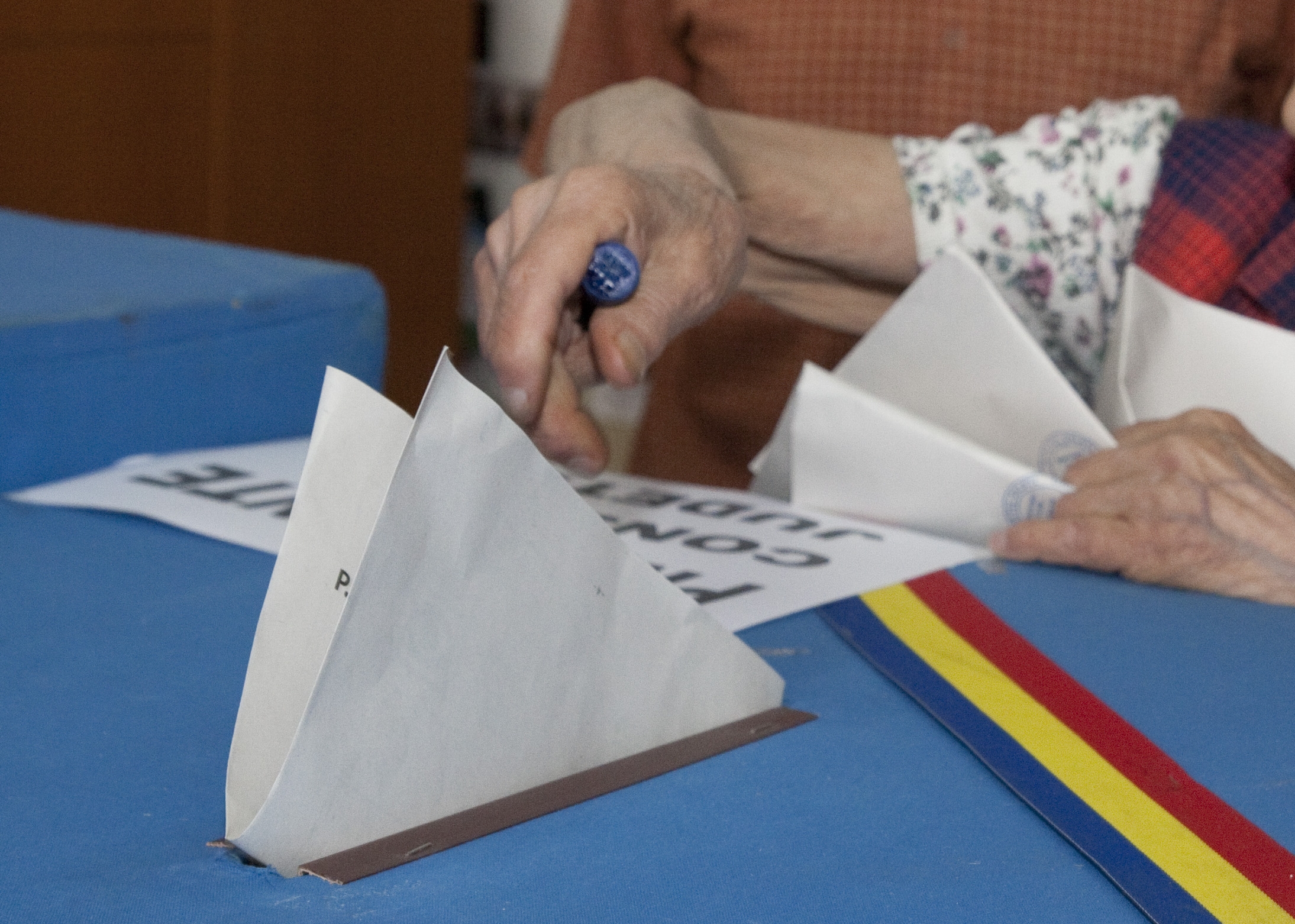 Preşedintele Consiliului Judeţului NU va mai fi ALES DIRECT. Noua lege a ALEGERILOR LOCALE a trecut de Senat