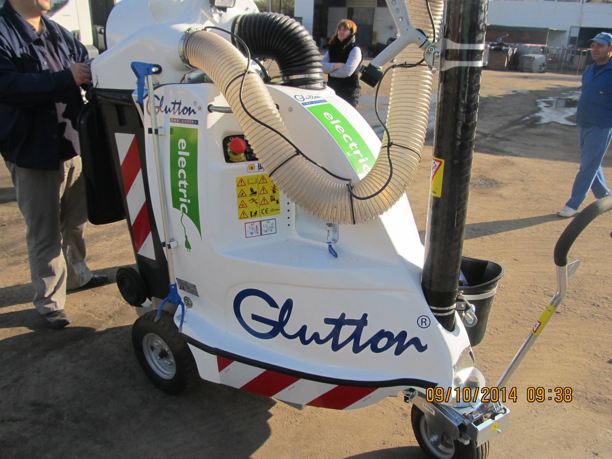 Aspiratoare electrice "în vizită" la Ecosal