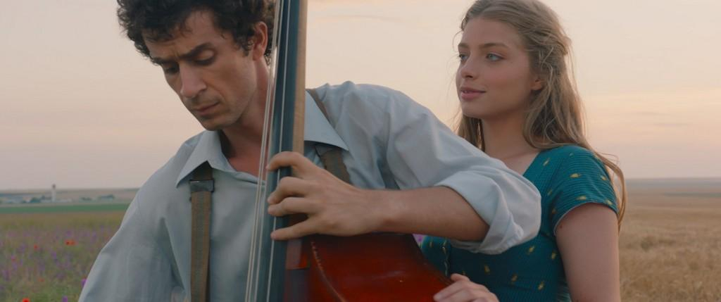 ”Între chin şi amin”, proiecţie în prezenţa regizorului