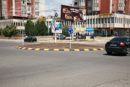 Sensurile giratorii gălăţene - între original şi… „fără rost”