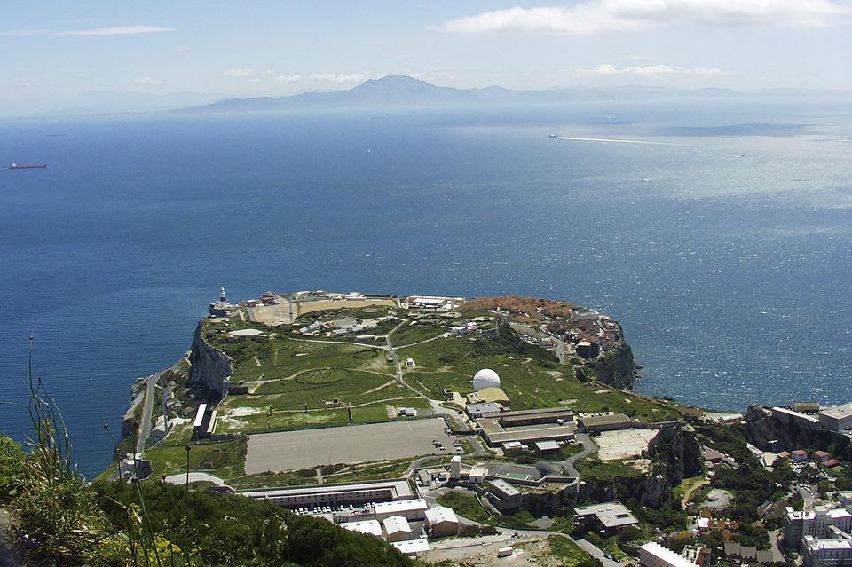 Ce să faci în Gibraltar. Pământul britanic de lânga Spania