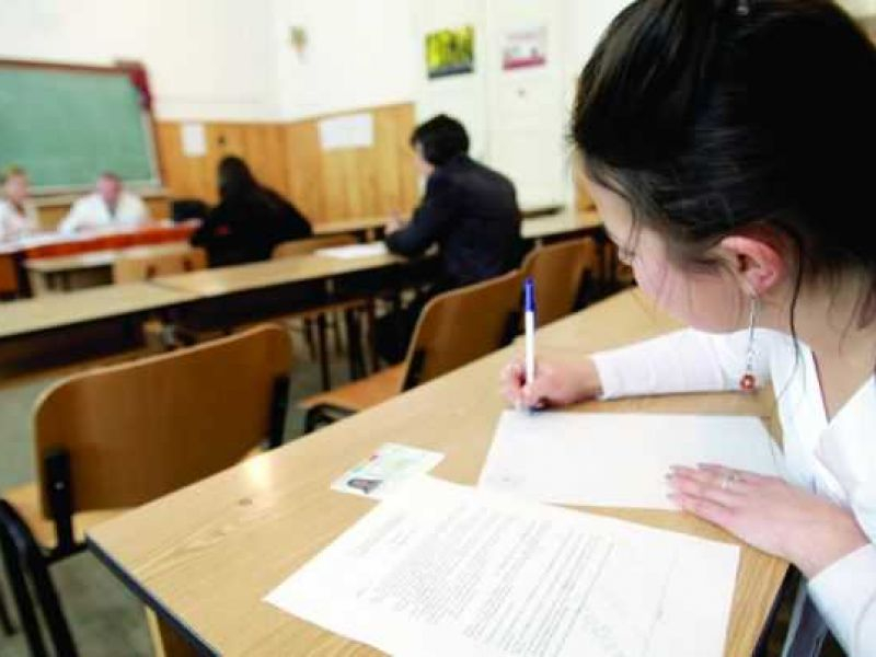 Peste 4.000 de elevi gălățeni înscriși la prima probă a Evaluării Naționale