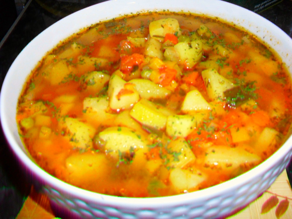Ciorbă țărănească de cartofi, reţetă de post
