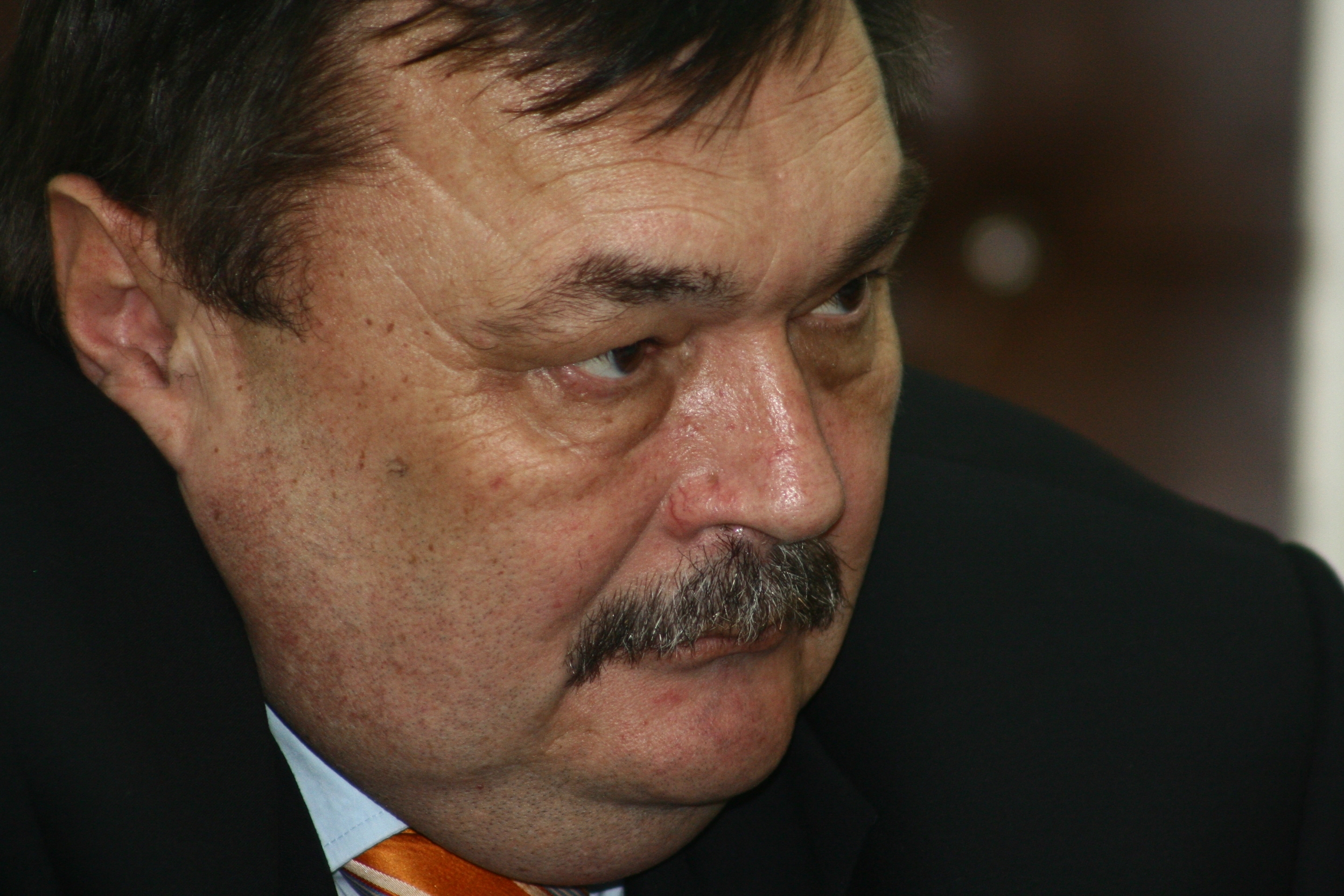 Ultimatumul lui Dobre pentru rebelii din USL: „Cei care nu-s cu noi, nu au ce căuta în construcţia noastră!”    