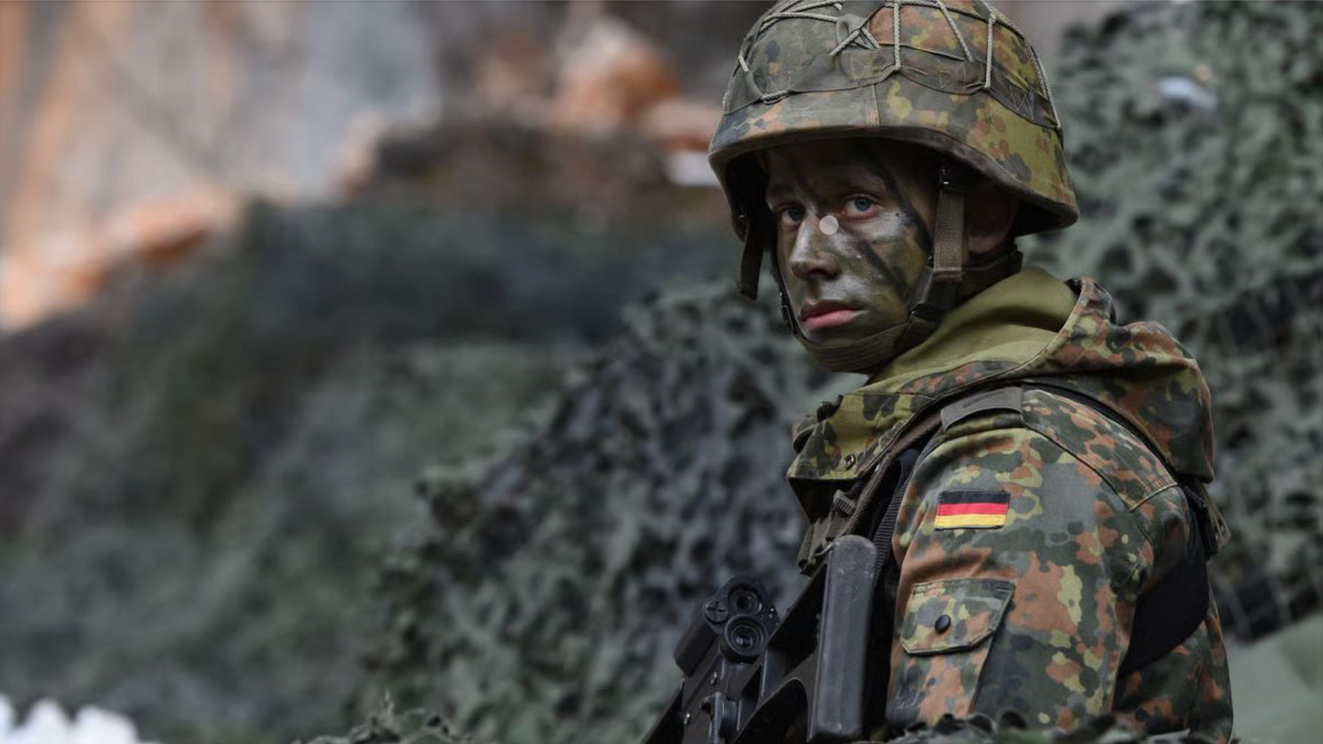 Reînarmarea masivă a Germaniei reaprinde vechi temeri în Franța