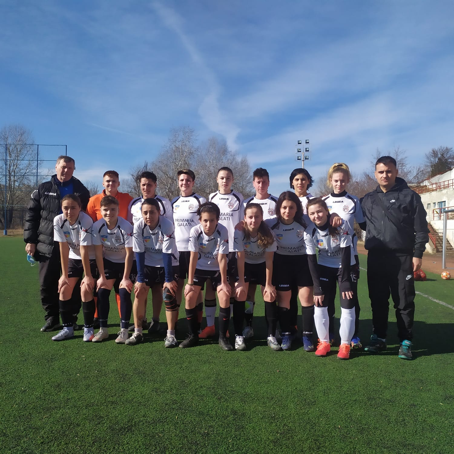 Start în partea a doua a competiției feminine