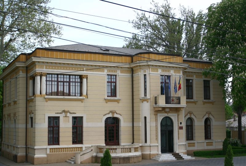 Restructurare şoc în administraţia publică / Zeci de instituţii vor trece în administrarea Consiliului Judeţului şi a Primăriei