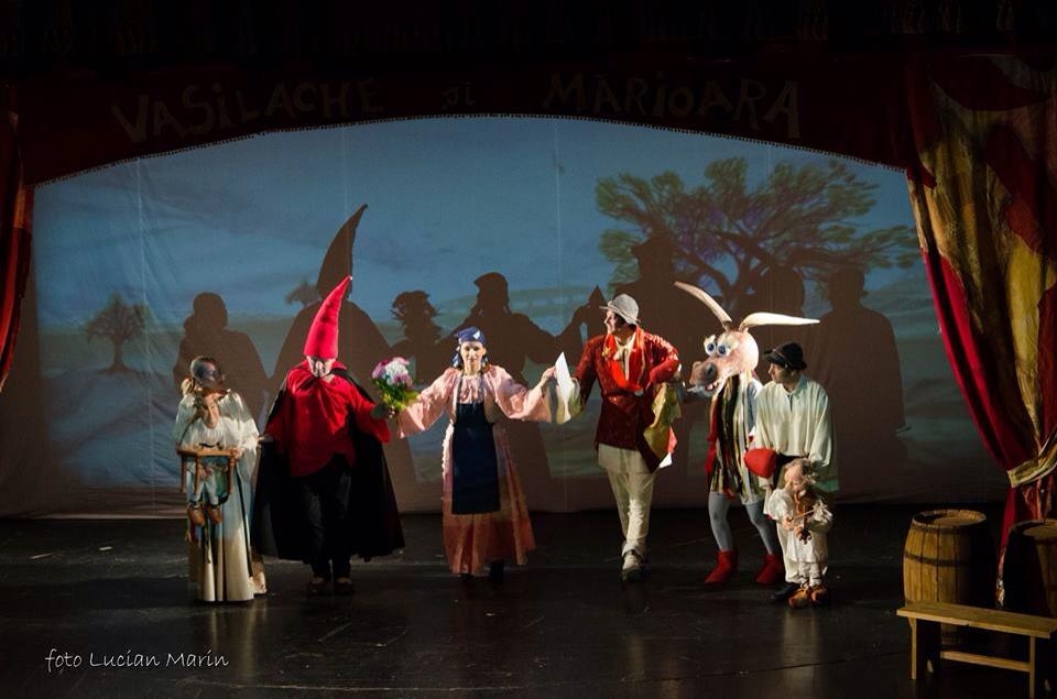 "Vasilache, Mărioara şi invitaţii", duminică dimineaţă, la Gulliver