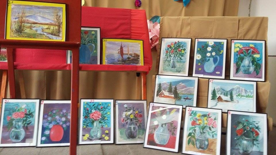 Licitație CARITABILĂ la Școala nr. 17 din Galați. Elevii și-au vândut tablourile pentru a ajuta o învățătoare