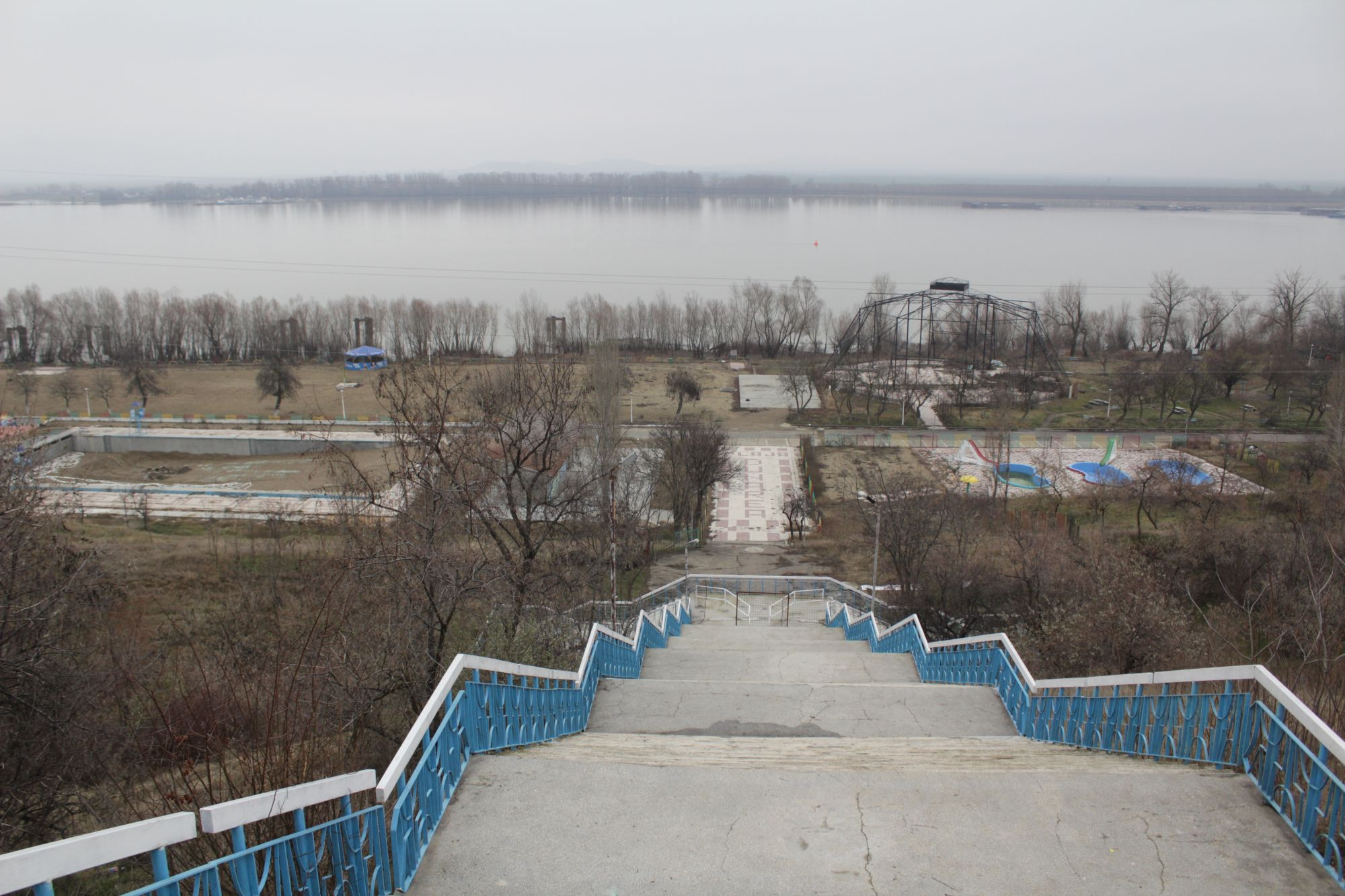 O pată pe obrazul electoral al lui Ionuţ Pucheanu. Primarul vrea rezilierea contractului de concesiune a PLAJEI DUNĂREA