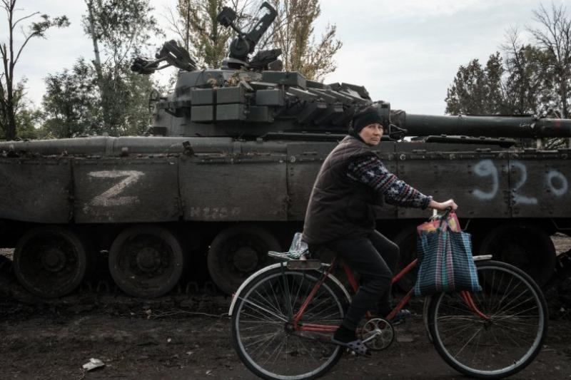 Putin declară legea marțială, iar „bucătarul” său sapă tranșee